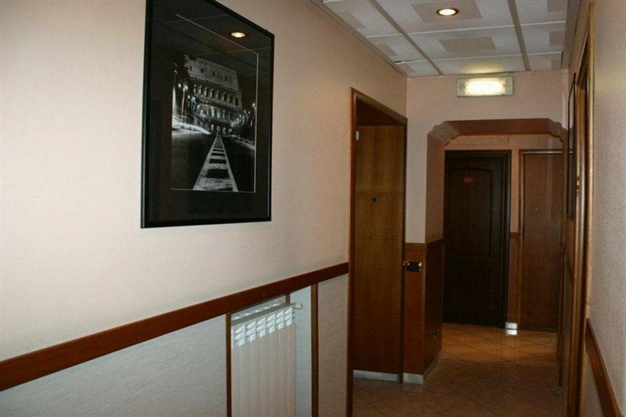 Hotel Rubino Rzym Zewnętrze zdjęcie